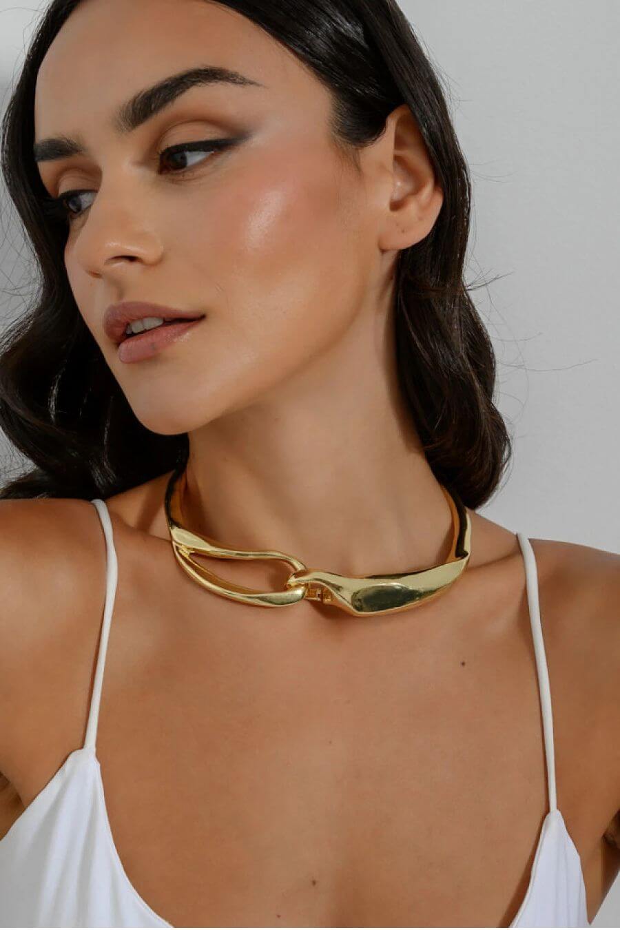 Capsule Necklace